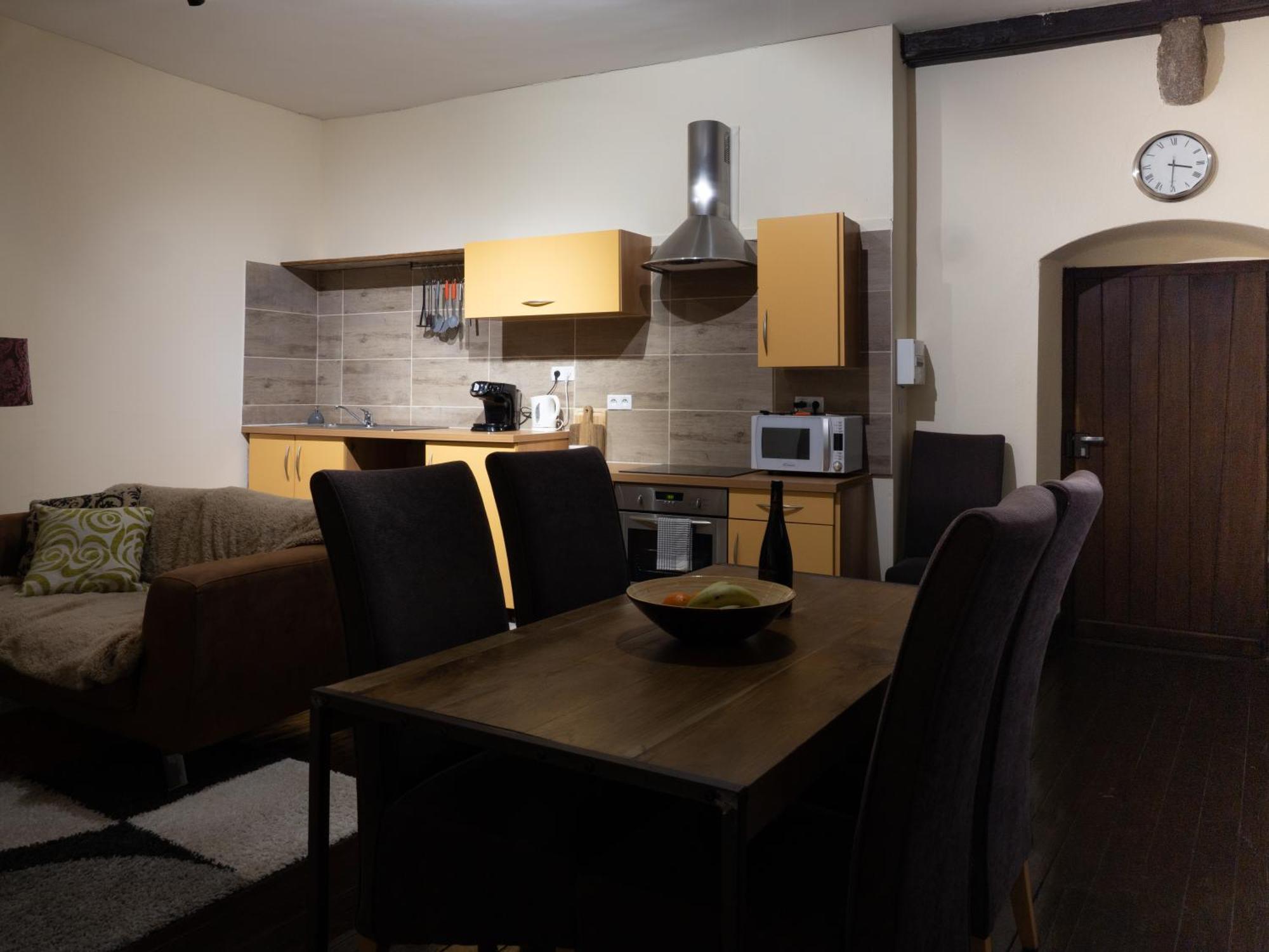 Pont Vieux Chambres Et Gites 콩폴랑 외부 사진